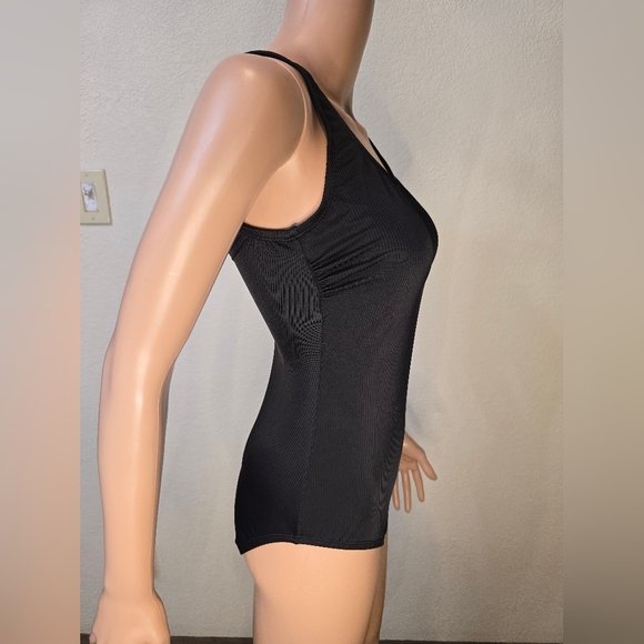 Hurley Women's Small Stretch One Piece Black Swimsuit - Picture 3 of 8